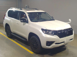 2022 Toyota Land Cruiser Prado