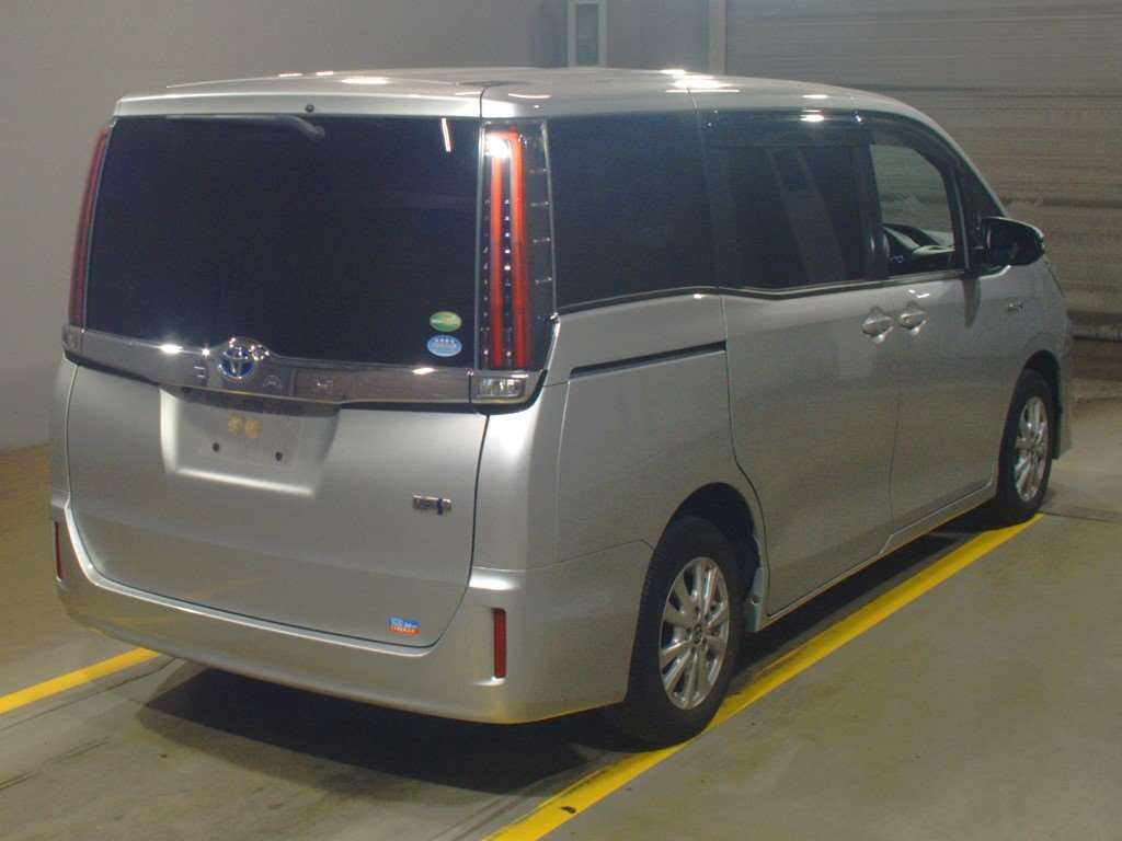 2019 Toyota Noah ZWR80G[1]