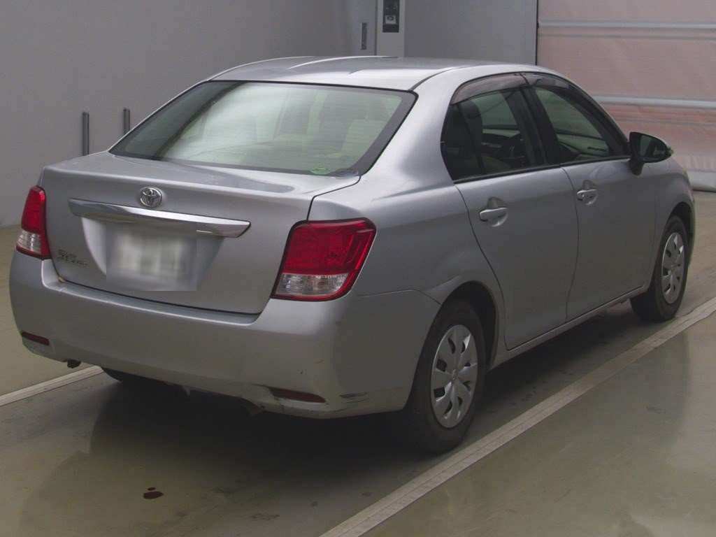 2013 Toyota Corolla Axio NRE160[1]