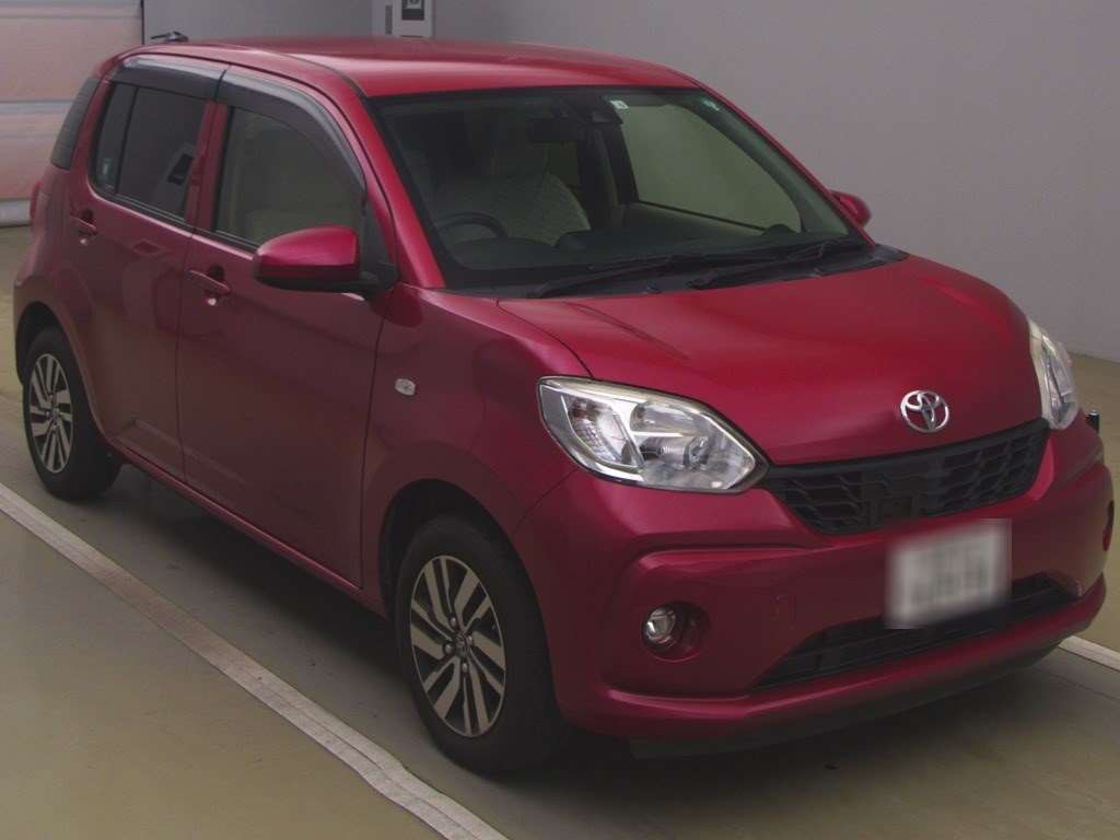 2016 Toyota Passo M700A[2]