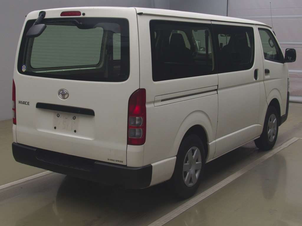 2018 Toyota Hiace Van TRH200V[1]