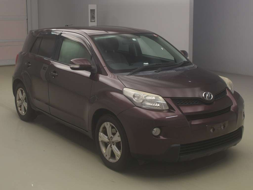 2007 Toyota IST ZSP110[2]