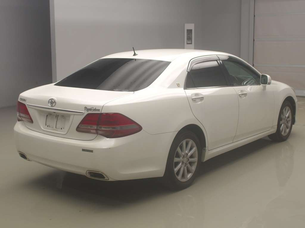 2009 Toyota Crown GRS200[1]