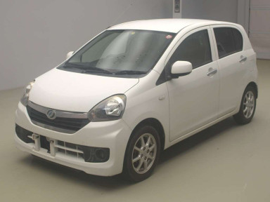 2015 Daihatsu Mira es