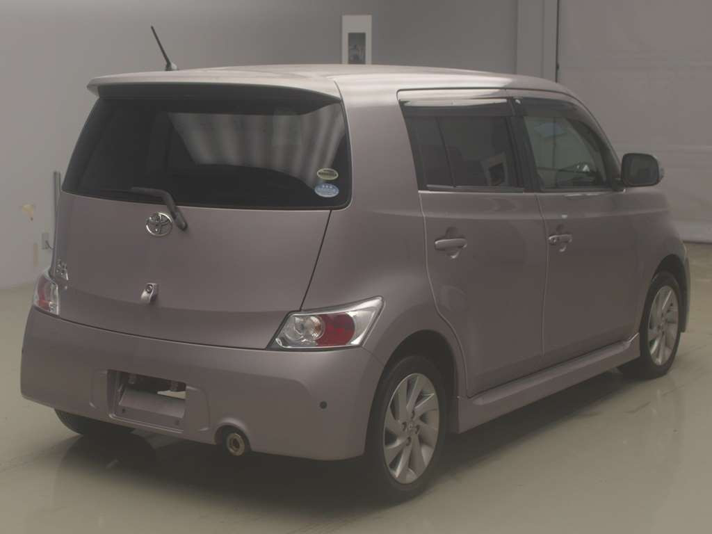 2010 Toyota bB QNC21[1]