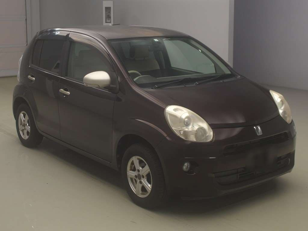 2010 Toyota Passo KGC30[2]