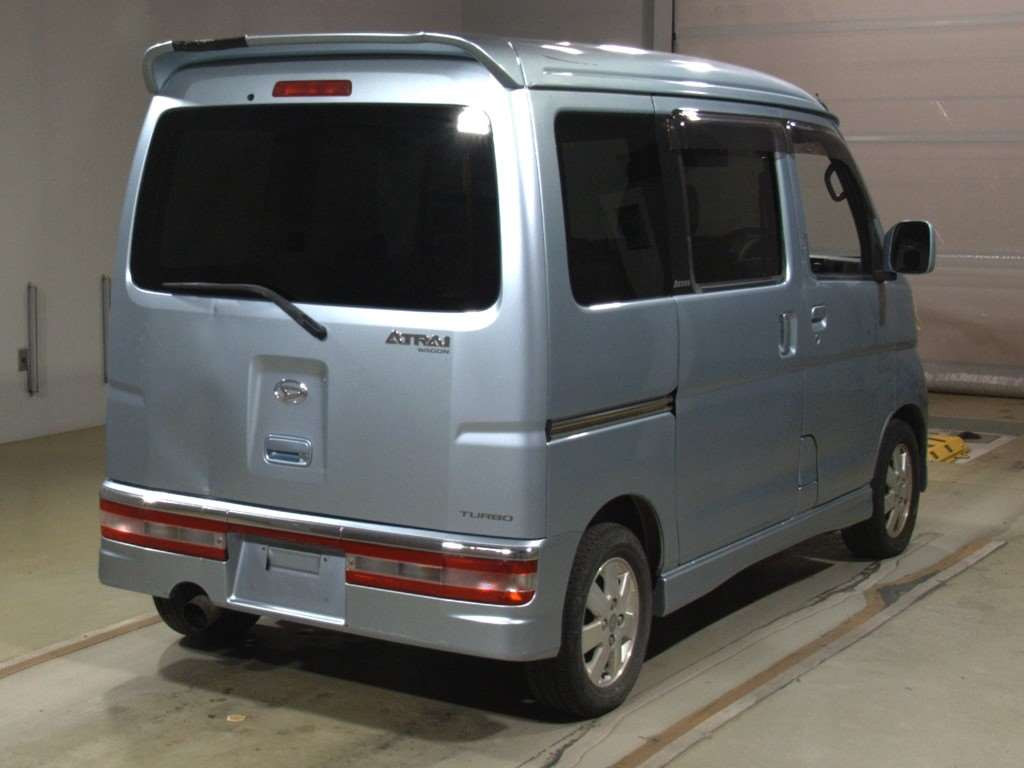 2005 Daihatsu Atrai Wagon S320G[1]