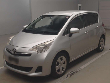 2012 Toyota Ractis