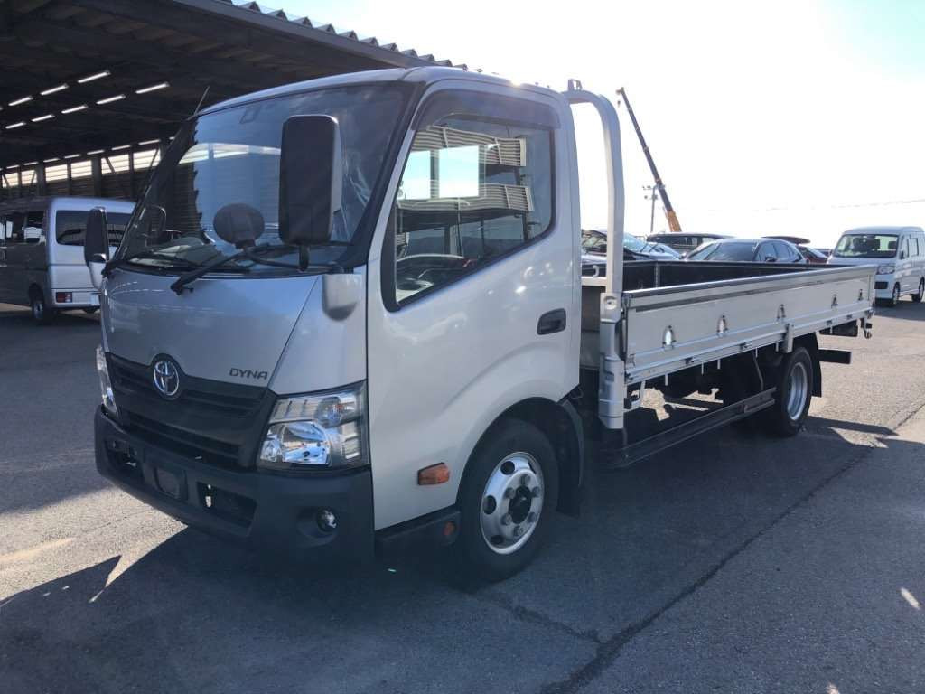 2019 Toyota Dyna Truck XZU712[0]