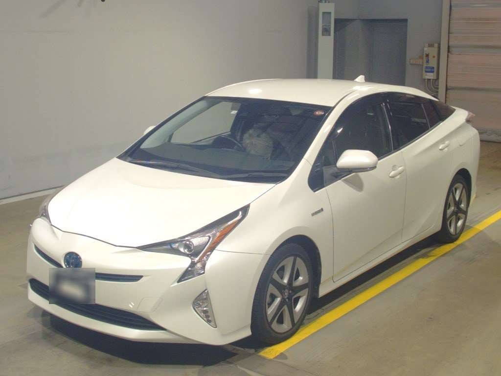 2016 Toyota Prius ZVW50[0]