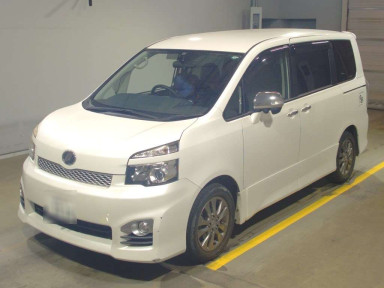 2011 Toyota Voxy