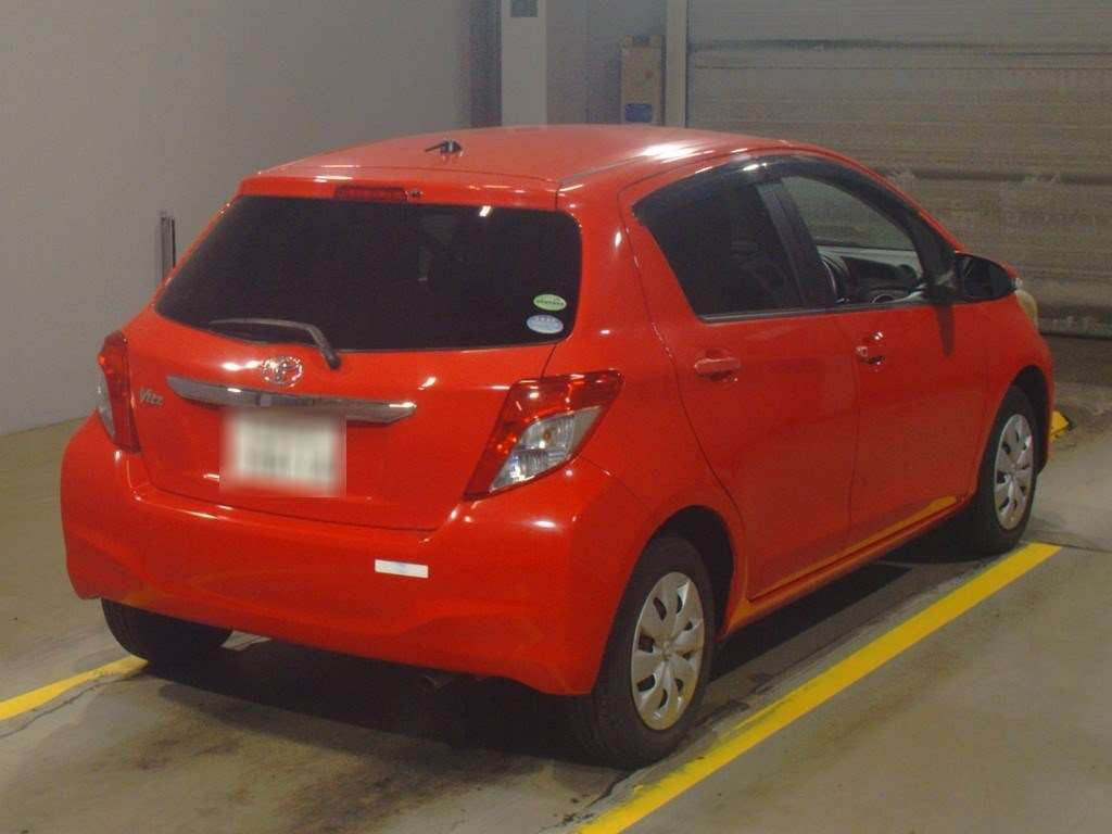 2012 Toyota Vitz NSP130[1]