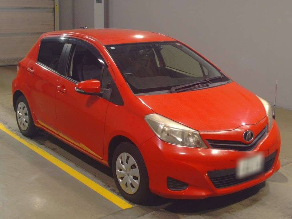 2012 Toyota Vitz NSP130[2]