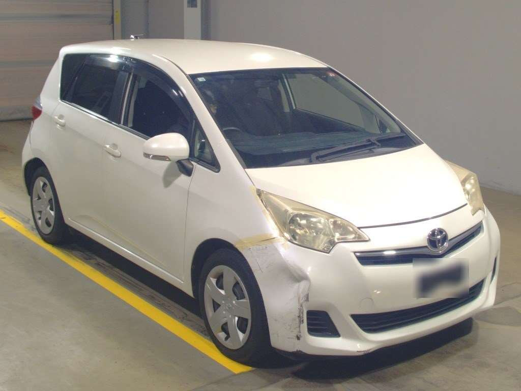 2012 Toyota Ractis NCP120[2]