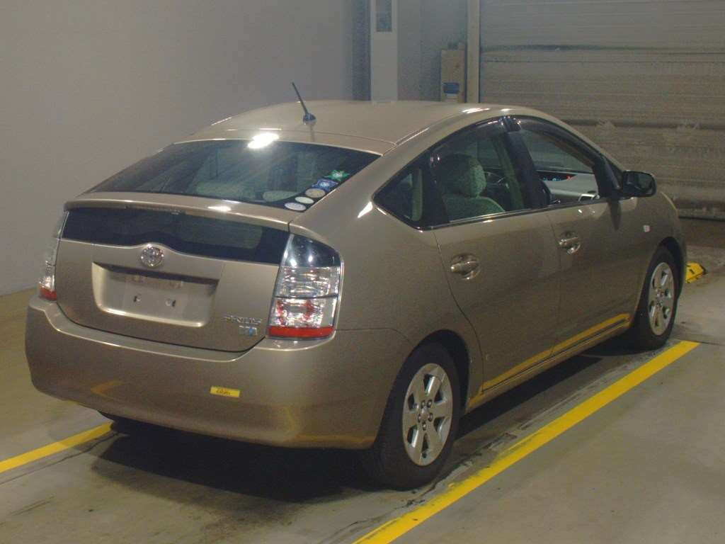 2004 Toyota Prius NHW20[1]