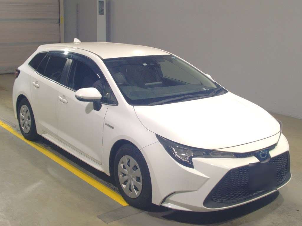 2019 Toyota Corolla Touring Wagon ZWE211W[2]