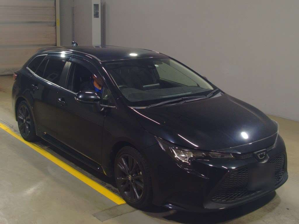 2019 Toyota Corolla Touring Wagon ZRE212W[2]