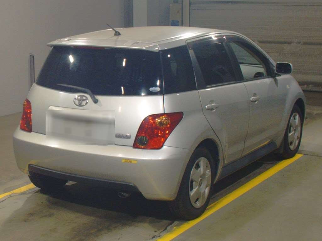 2003 Toyota IST NCP61[1]