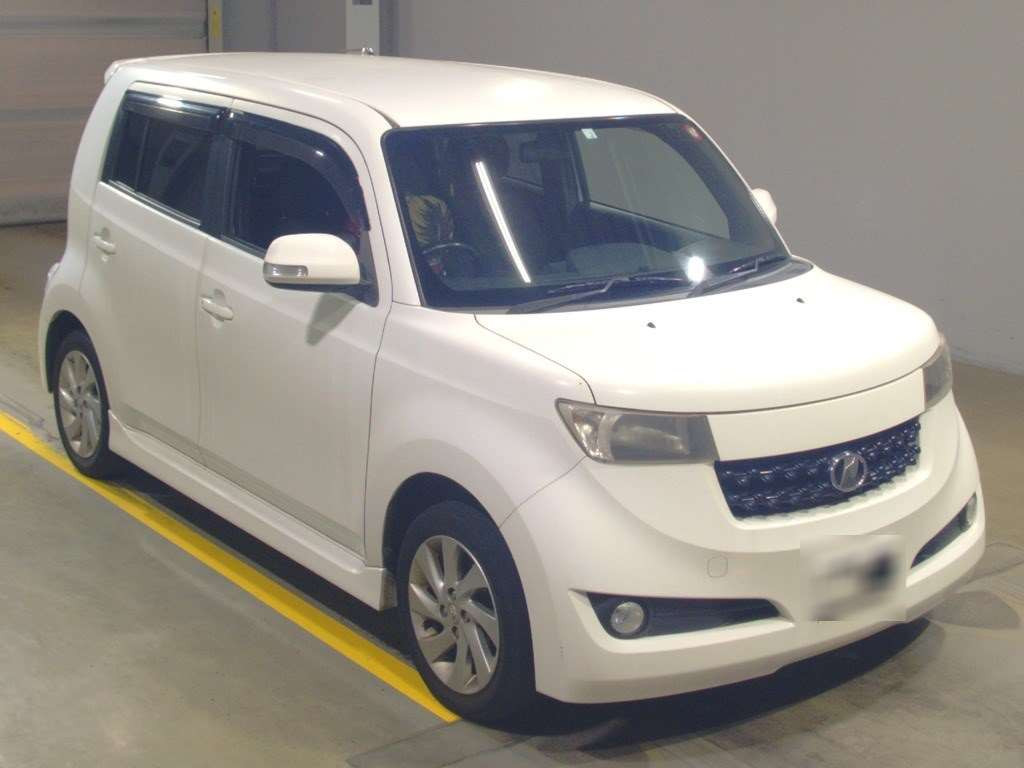 2010 Toyota bB QNC21[2]