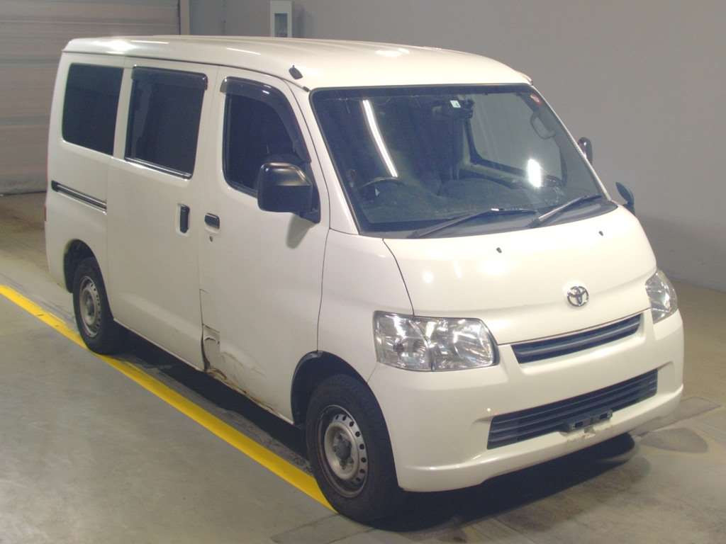 2019 Toyota Townace Van S402M[2]