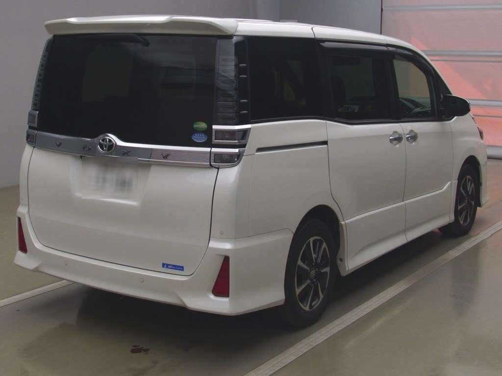 2019 Toyota Voxy ZRR80W[1]