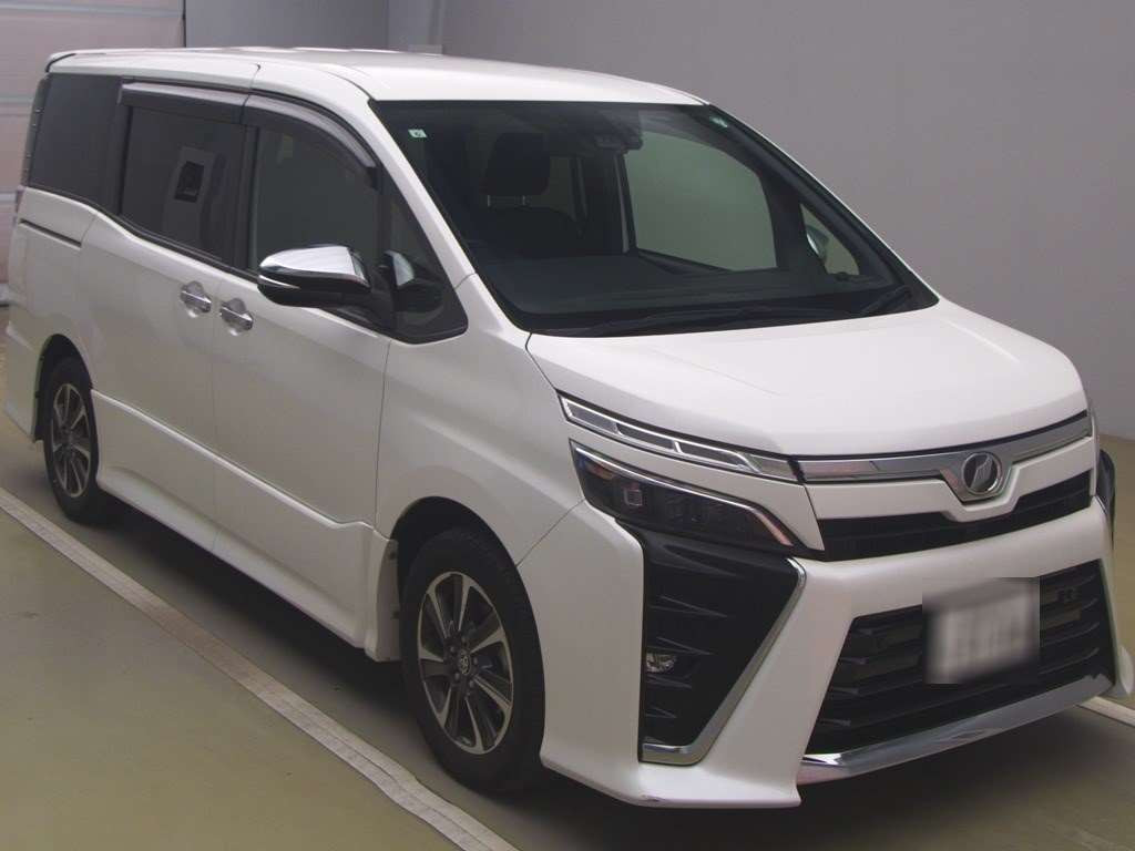 2019 Toyota Voxy ZRR80W[2]