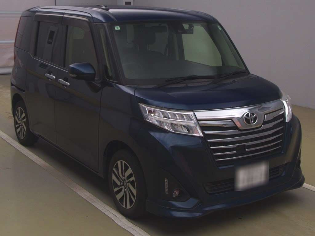 2017 Toyota Roomy M900A[2]