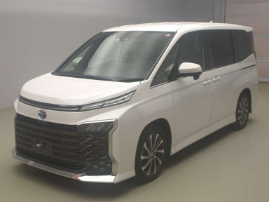 2022 Toyota Voxy