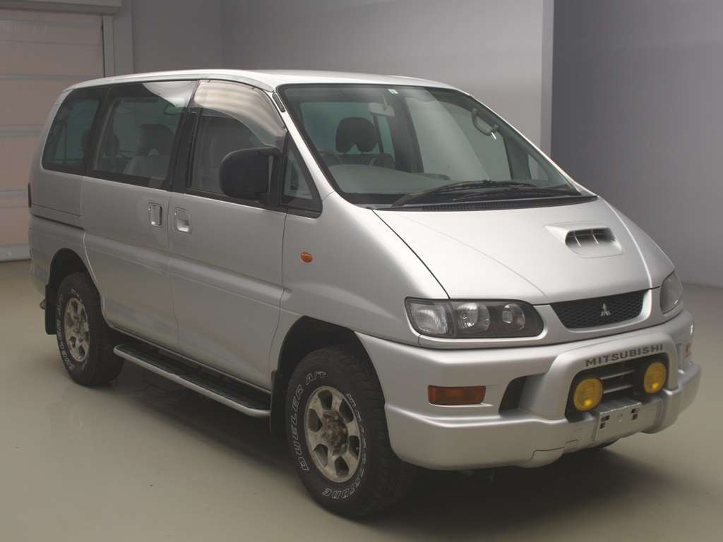 2003 Mitsubishi Delica Spacegear PD8W[2]