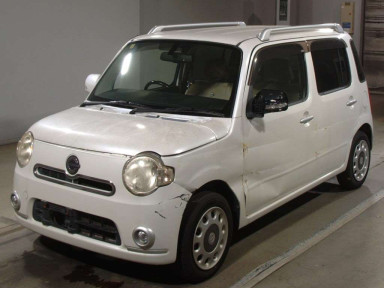 2010 Daihatsu Mira Cocoa