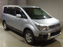 2010 Mitsubishi Delica D5