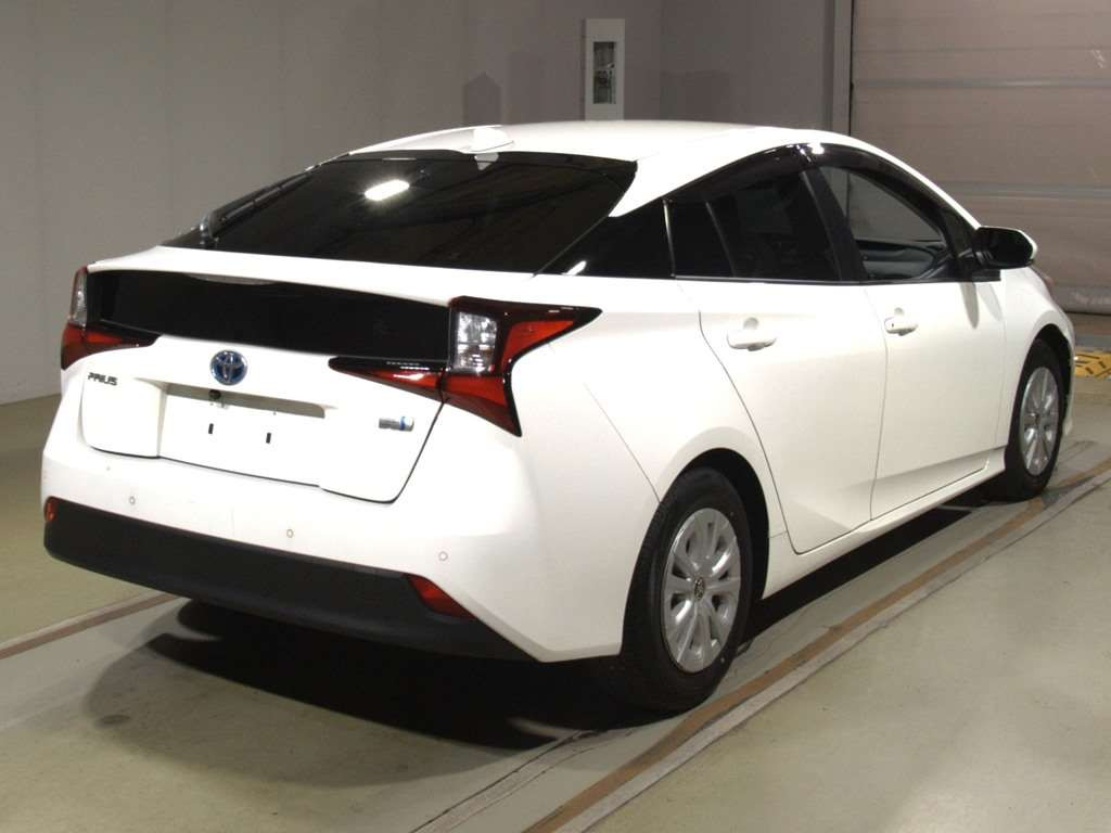 2021 Toyota Prius ZVW51[1]