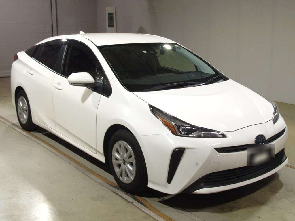 2021 Toyota Prius ZVW51[2]