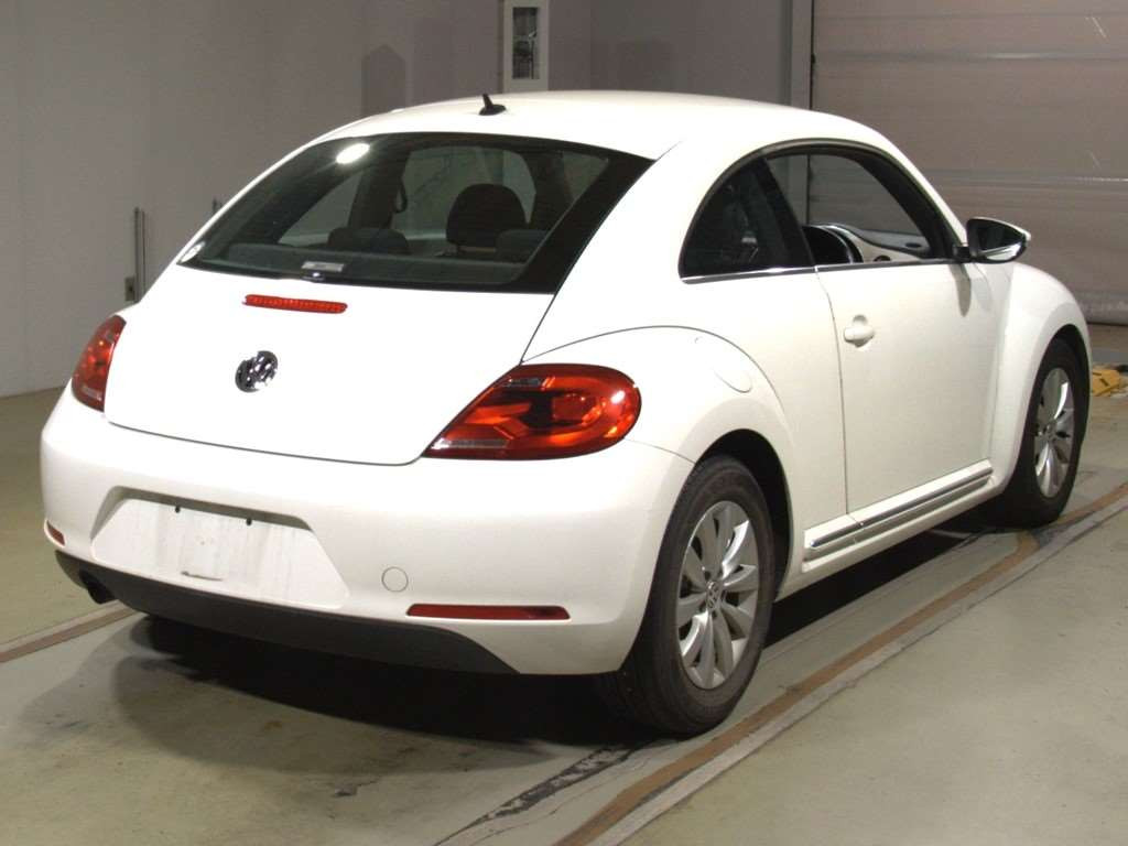 2013 Volkswagen Beetle 16CBZ[1]