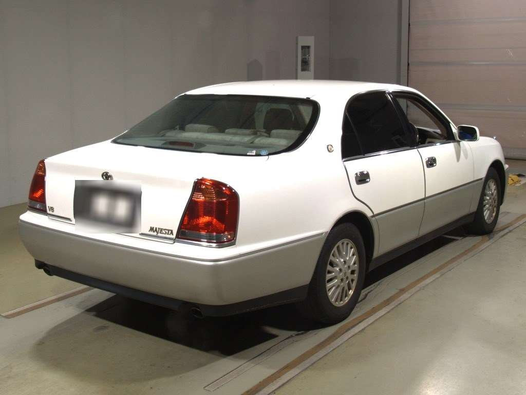 2000 Toyota Crown Majesta JZS177[1]