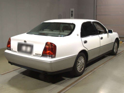 2000 Toyota Crown Majesta