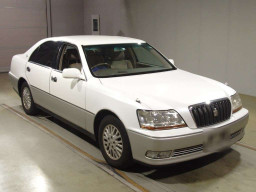 2000 Toyota Crown Majesta