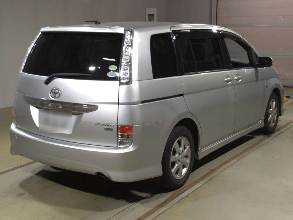 2012 Toyota Isis ZGM10W[1]