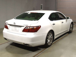 2011 Lexus LS