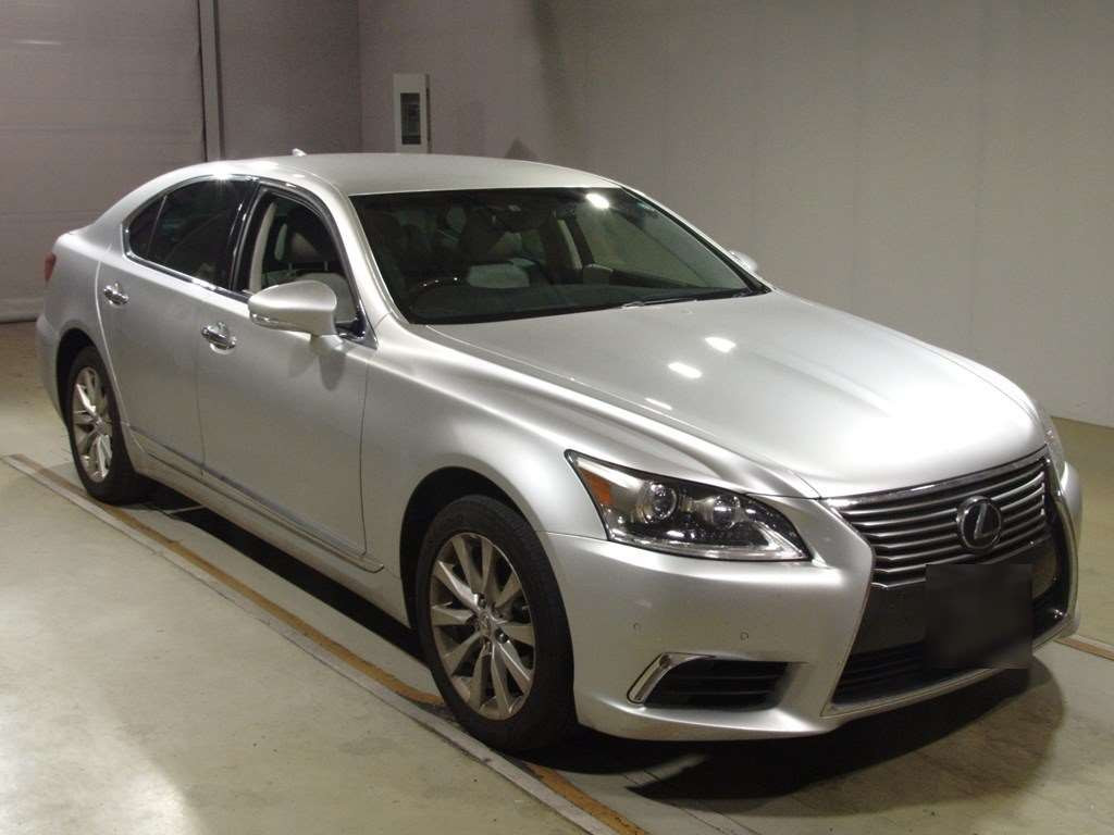 2014 Lexus LS USF40[2]