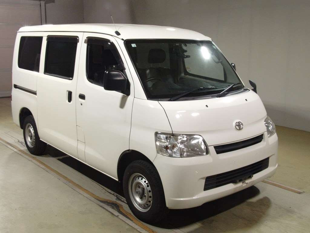 2019 Toyota Townace Van S402M[2]