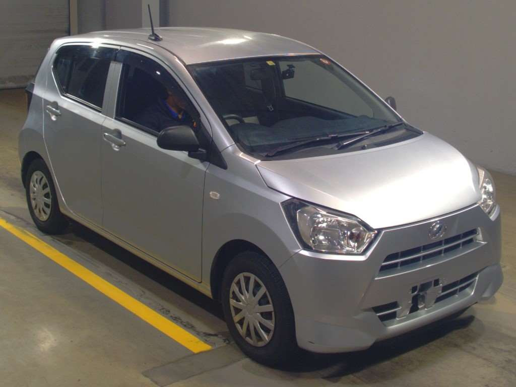 2019 Daihatsu Mira es LA350S[2]