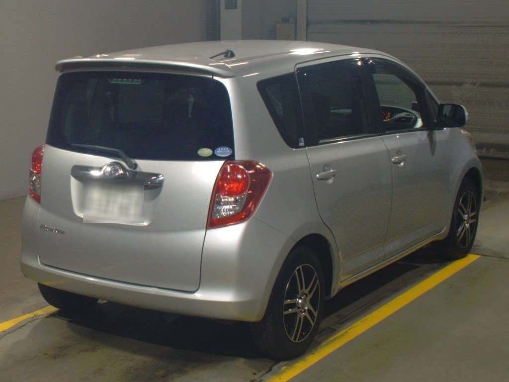 2009 Toyota Ractis NCP100[1]