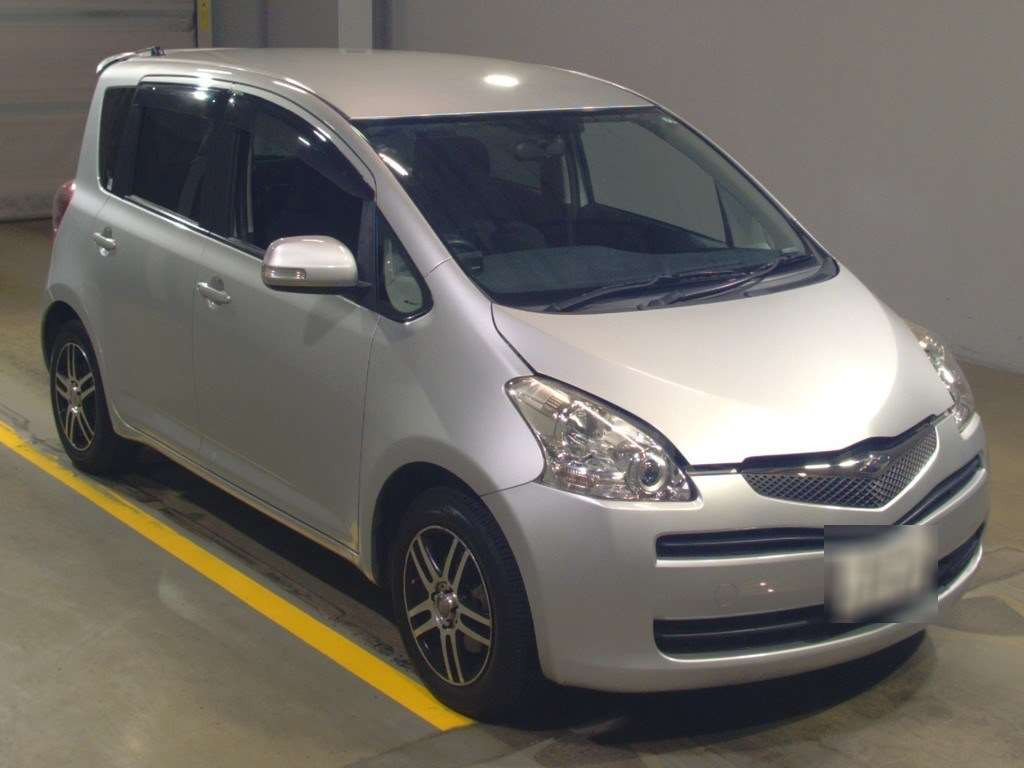 2009 Toyota Ractis NCP100[2]