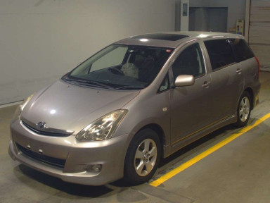 2005 Toyota Wish