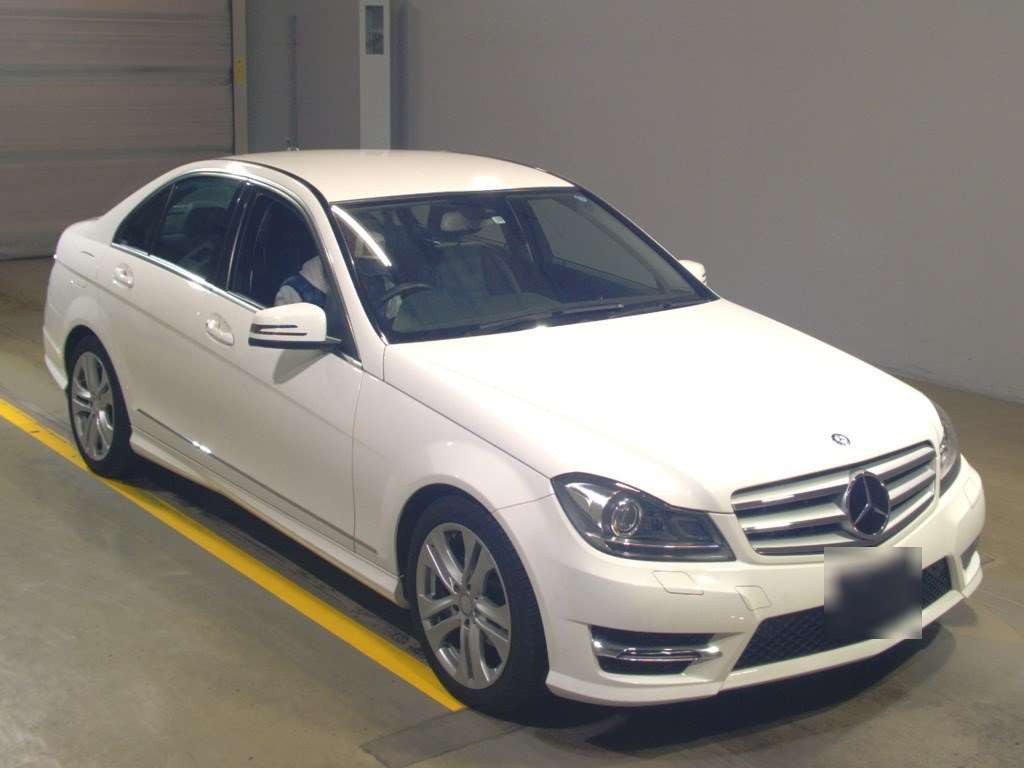 2013 Mercedes Benz C-Class 204049[2]