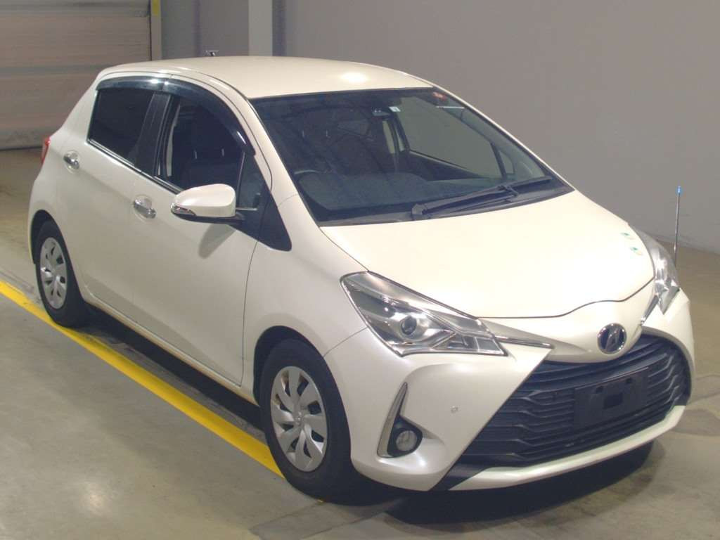 2020 Toyota Vitz NSP130[2]