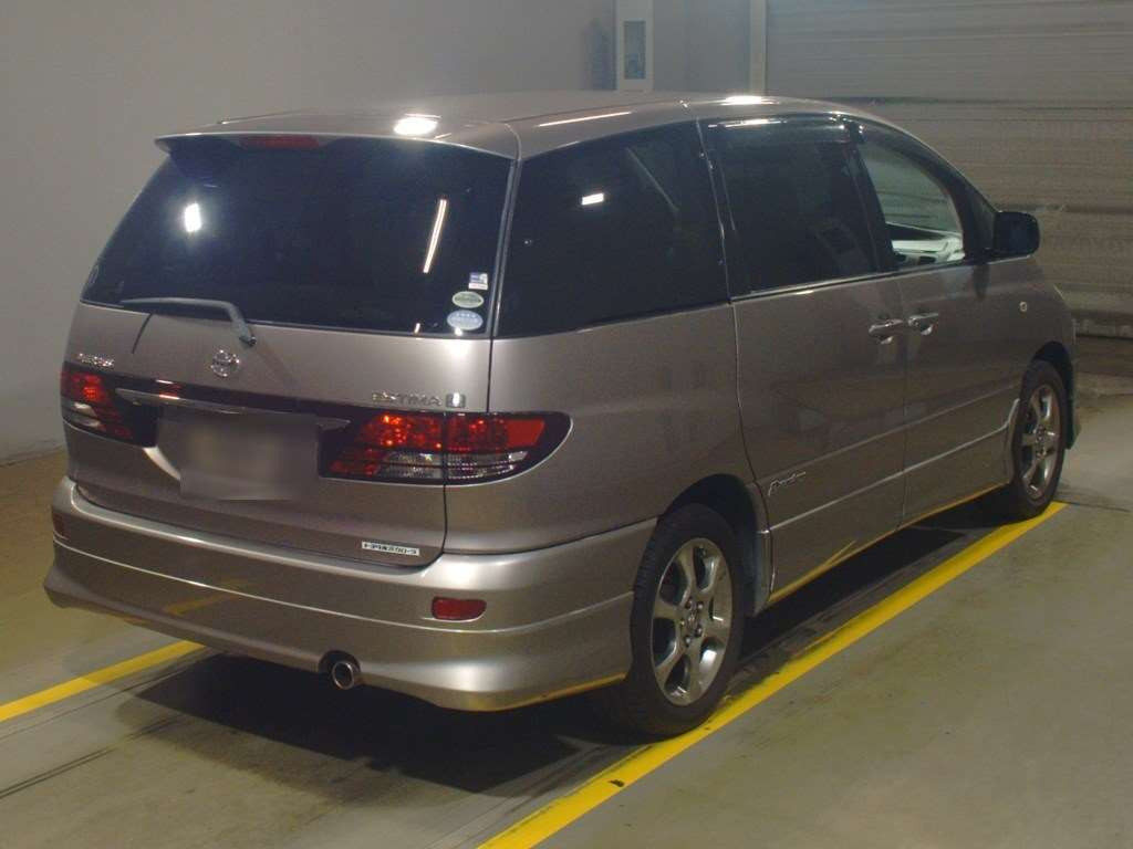 2005 Toyota Estima ACR40W[1]