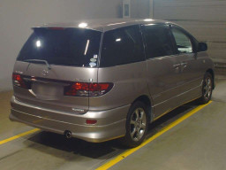 2005 Toyota Estima