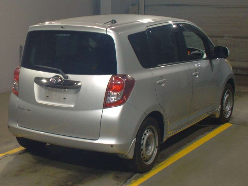 2008 Toyota Ractis SCP100[1]